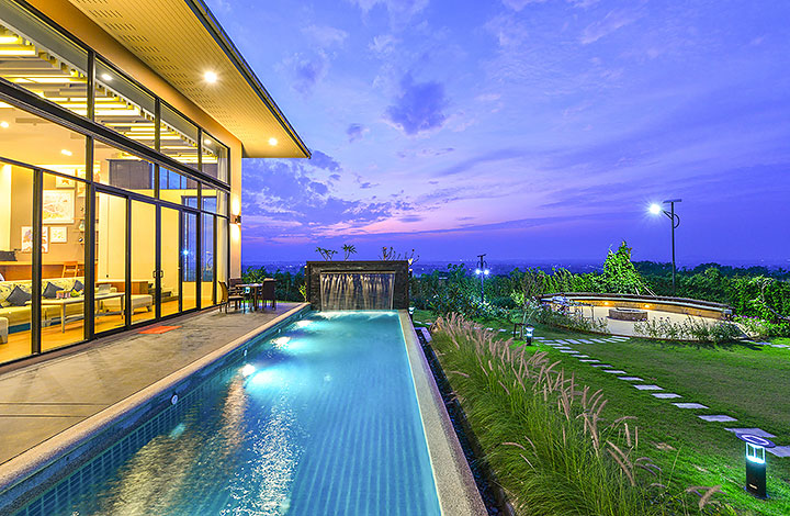 PANORAMIC POOL VILLA WITH TEMPERATURE-CONTROLLED POOL